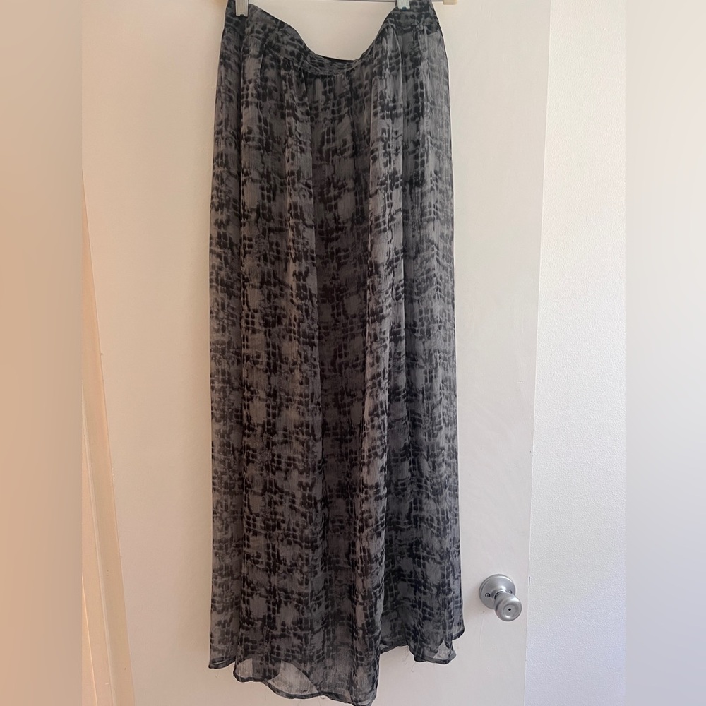 Boutique Forever 21 Tie Dye Maxi Skirt